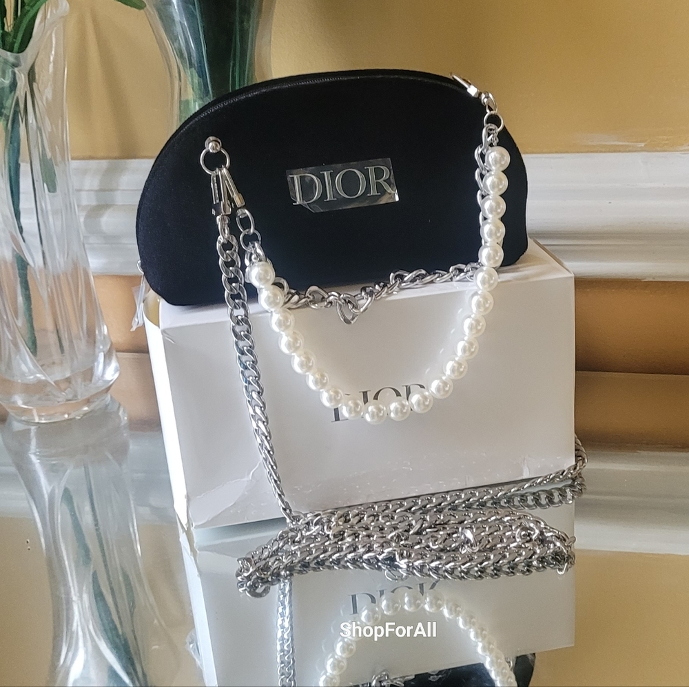 Dior - Picture 8 of 15